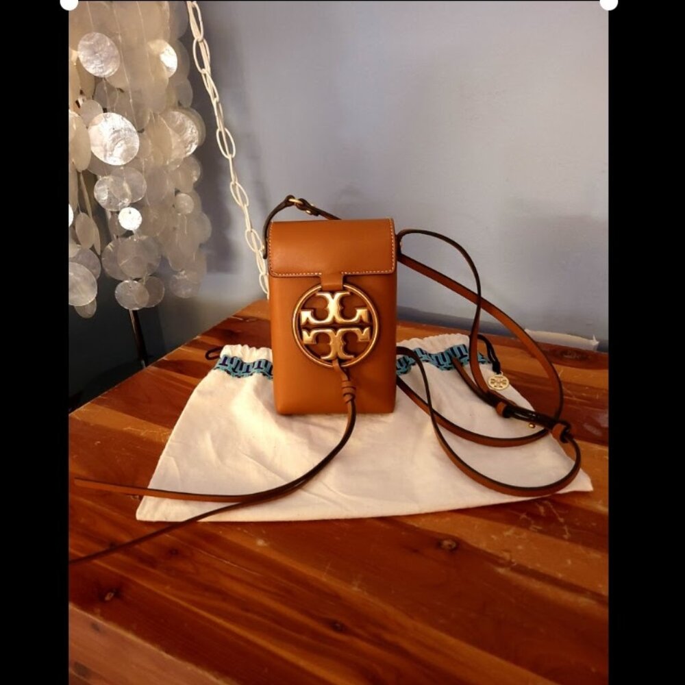 NWT Tory Burch Miller Metal Logo Phone Crossbody in Aged Camello